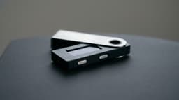 Bitcoin at $82,000 Changes Hardware Wallet Math for New HODLers
